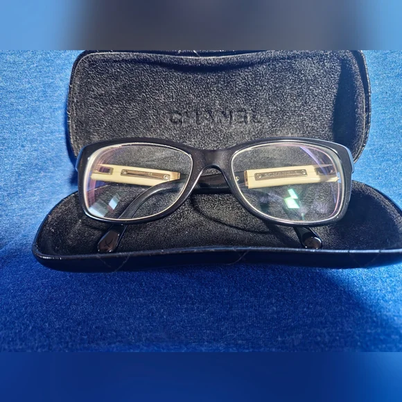 CHANEL glasses in black and cream W Quilted Lambskin Black Leather Case VINTAGE - Picture 11 of 16